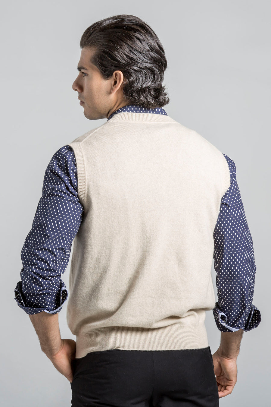 pine cashmere mens classic 100% pure organic cashmere v-neck cardigan vest in beige