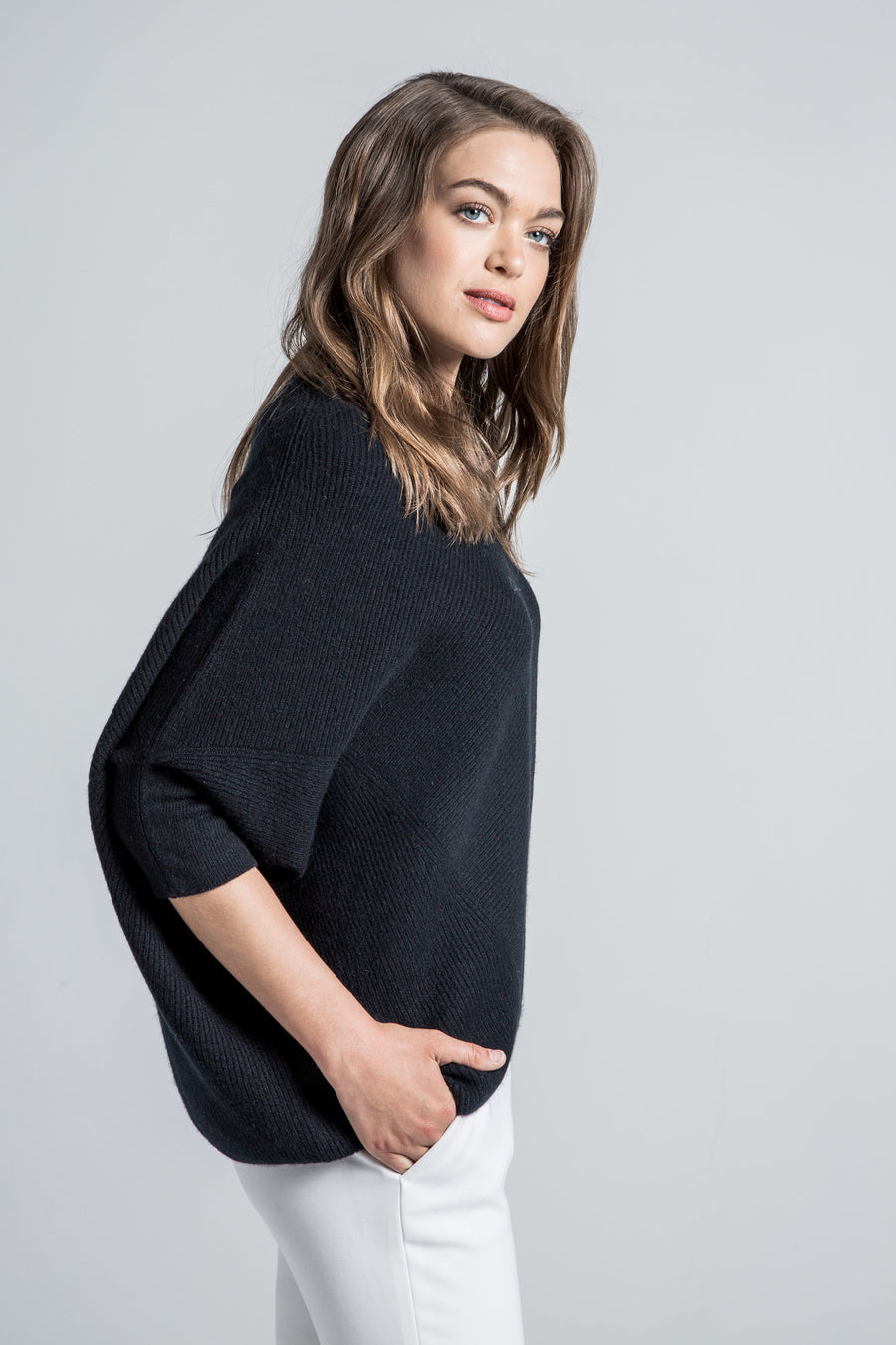 pine cashmere womens cara crewneck 100% pure cashmere poncho sweater in black