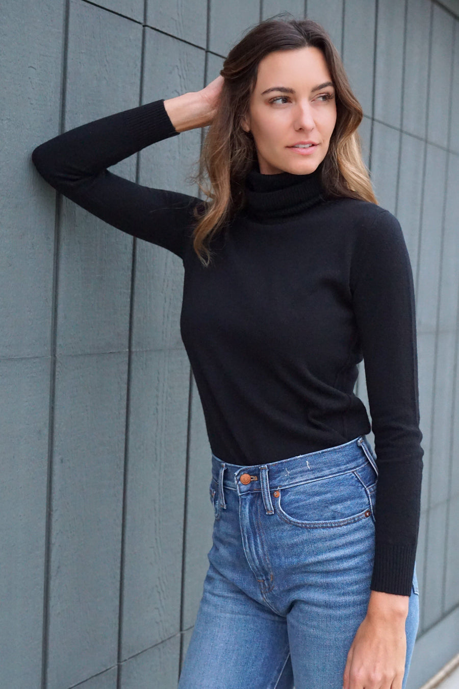 Monroe Cashmere Turtleneck - Black
