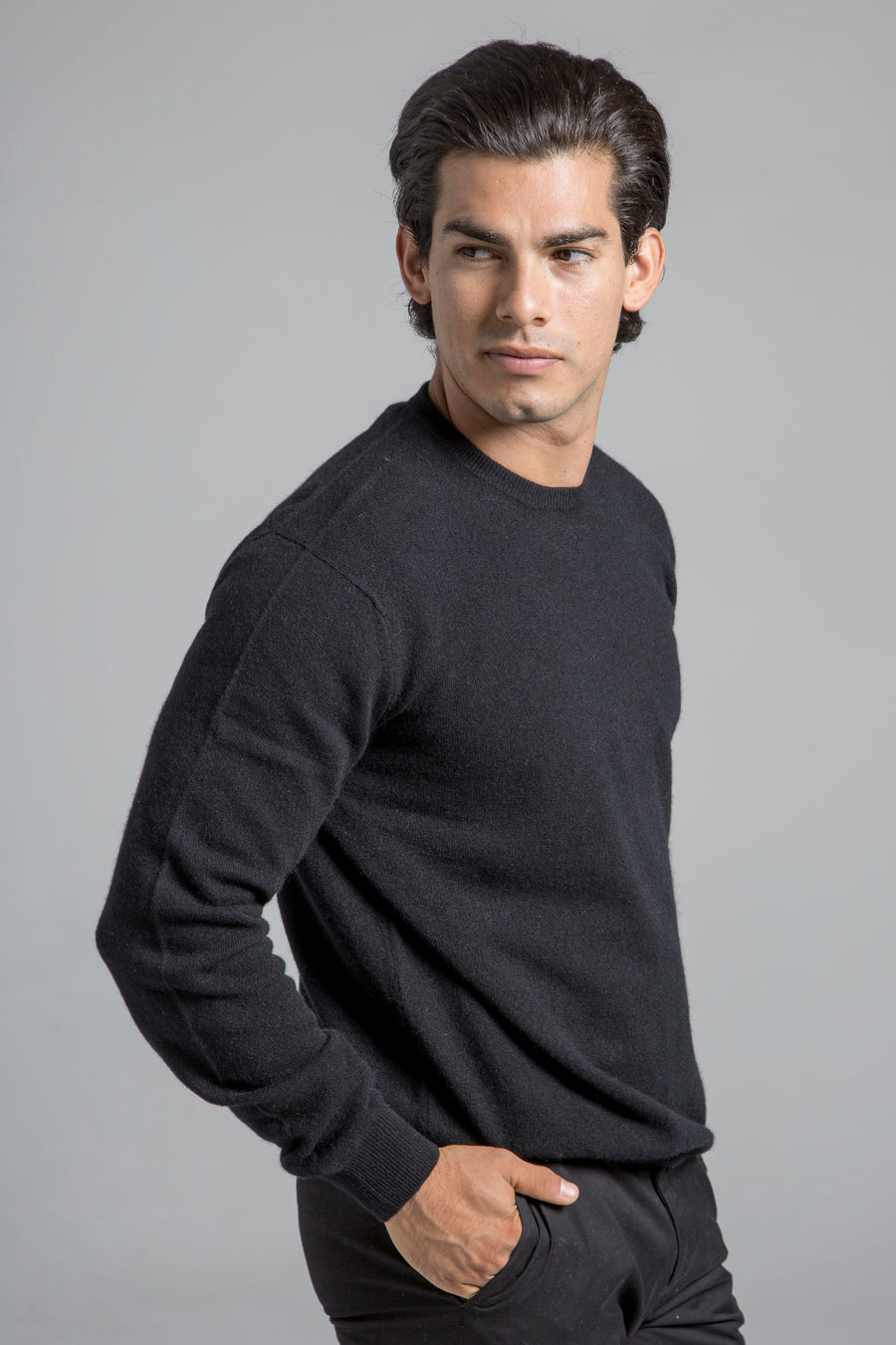pine cashmere mens classic 100% pure cashmere crewneck sweater in black