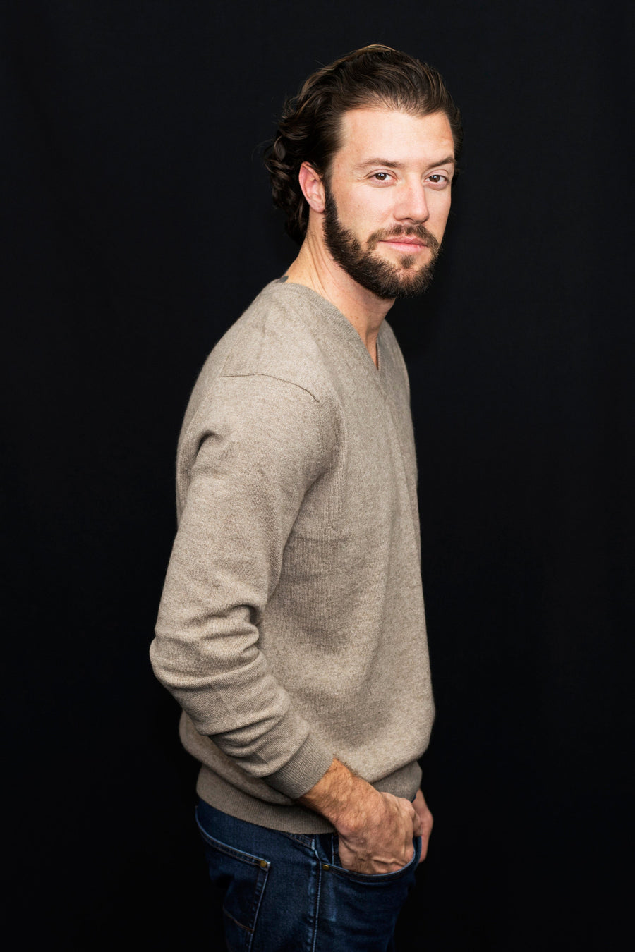 Mens Cashmere V-Neck Sweater - Brown