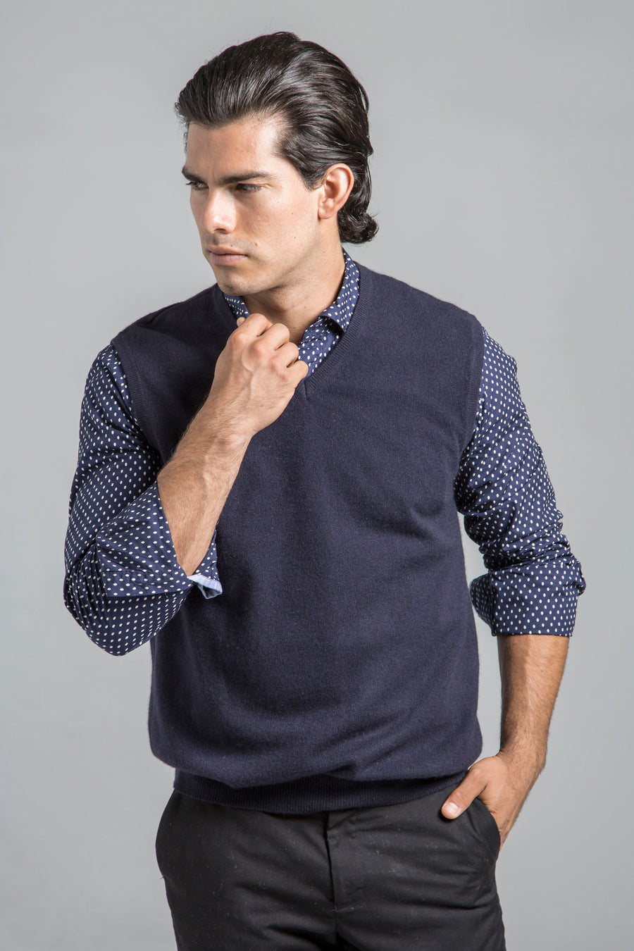 pine cashmere men's classic 100% pure cashmere v-neck sweater vest in navy