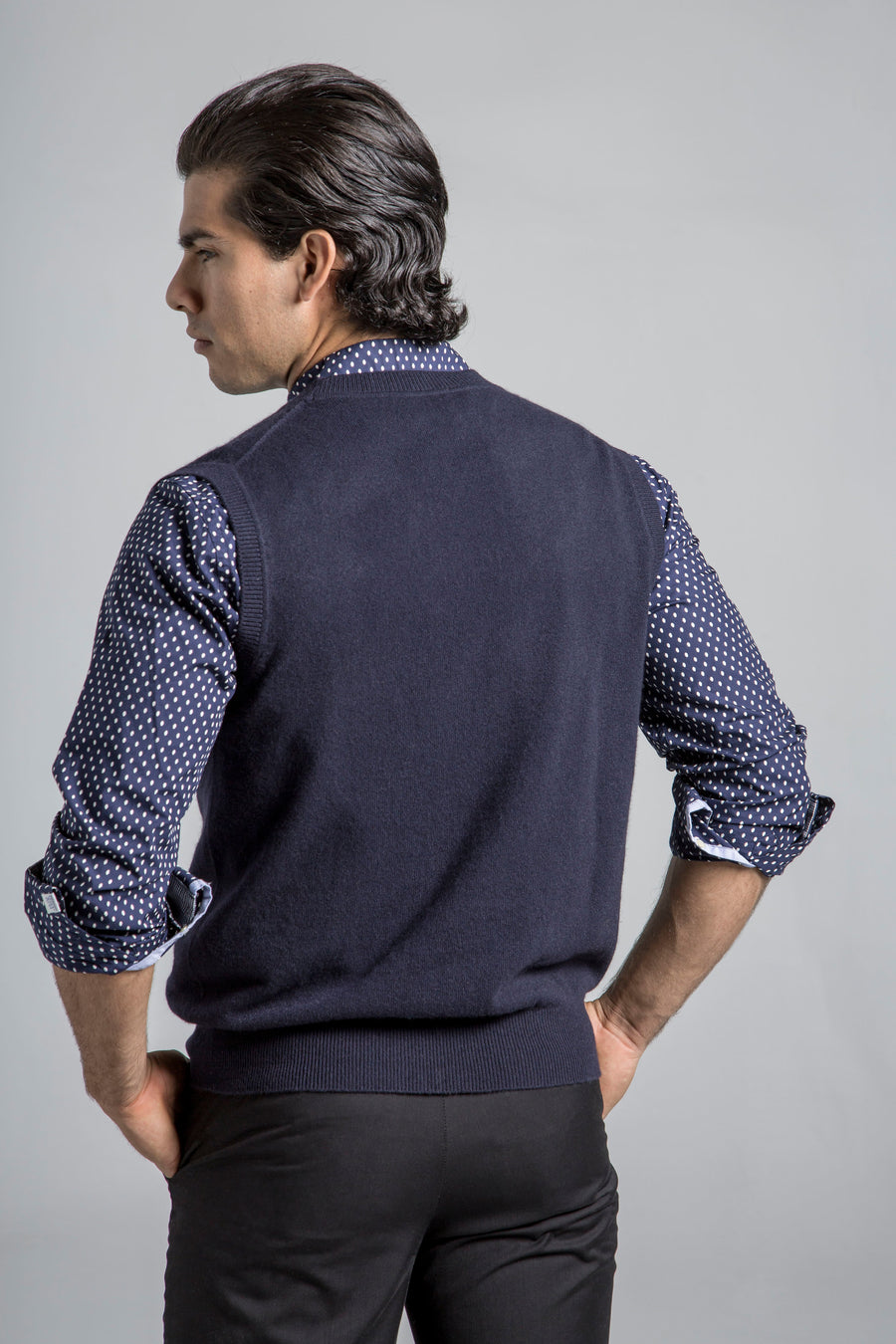 pine cashmere mens classic 100% pure cashmere v-neck cardigan vest in navy