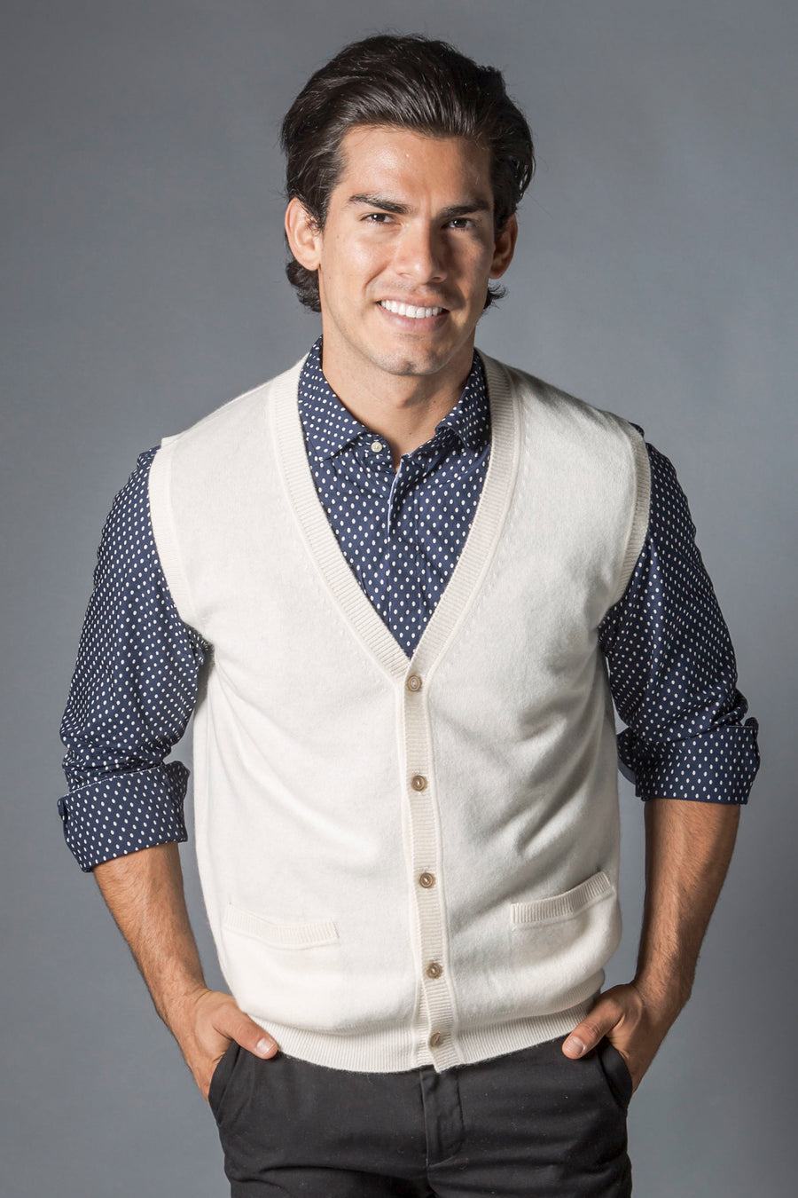 pine cashmere mens 100% pure organic cashmere v neck cardigan vest in white